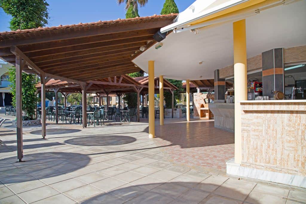 POOLBAR